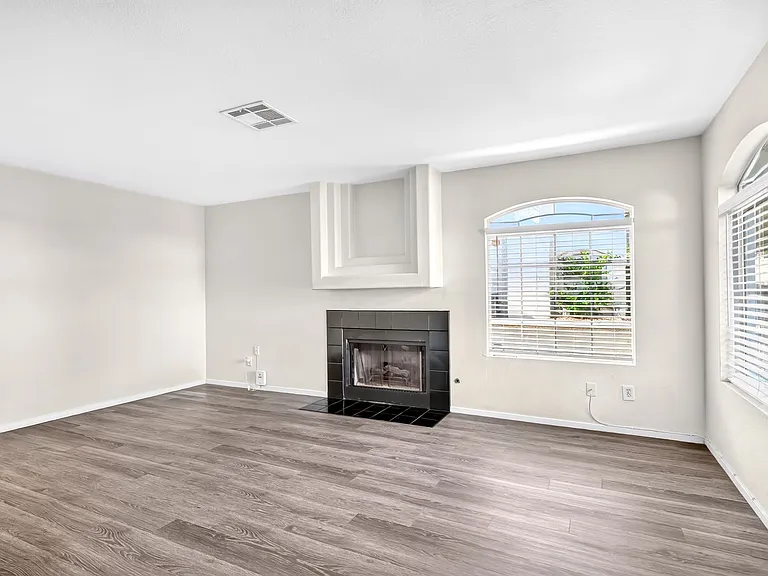 224 Star Cluster Cir — Photo 16