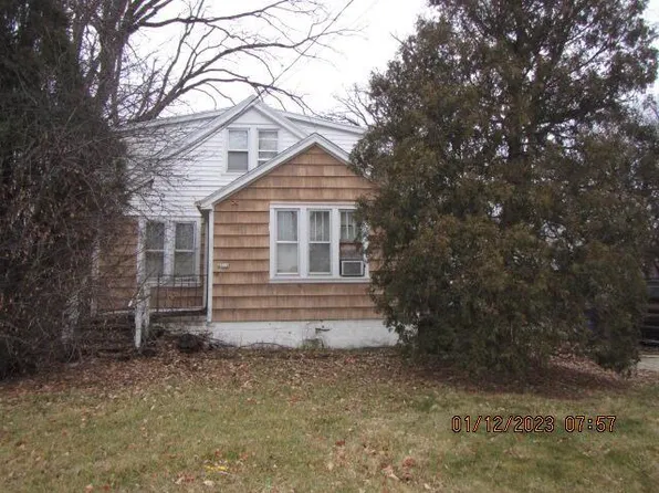 4512 West Green Tree ROAD #A, Milwaukee, WI 53223