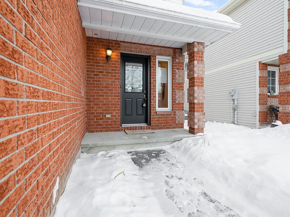 1st image of 159 Bridlewood Dr #1