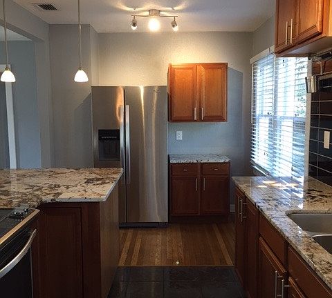5th image of 912 Palm Dr