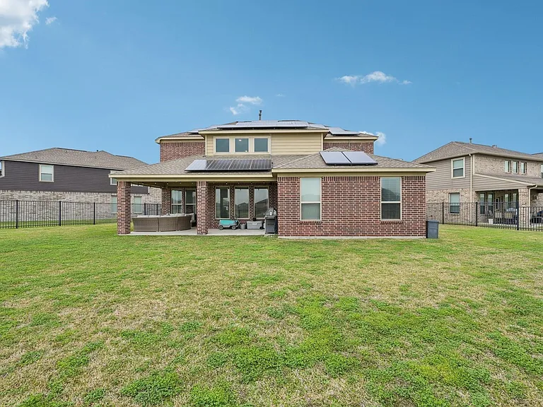2406 Harborwood Ct — Photo 5