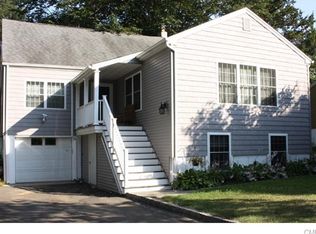6 Tower Dr, Norwalk, CT 06850