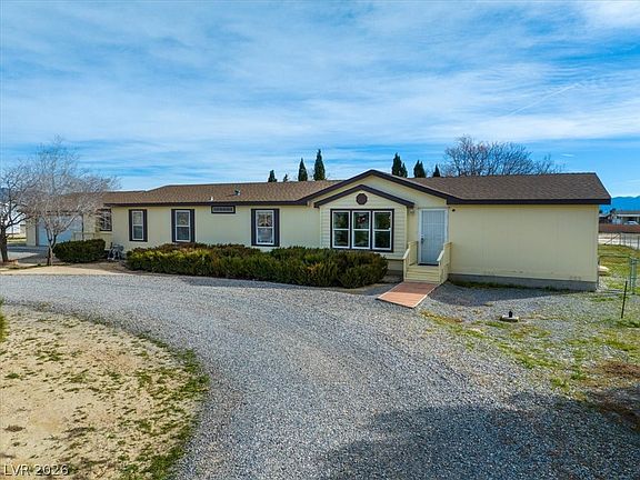 2nd image of 421 McMurray Dr