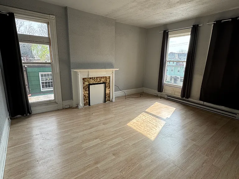 3532 California Ave #201 — Photo 1