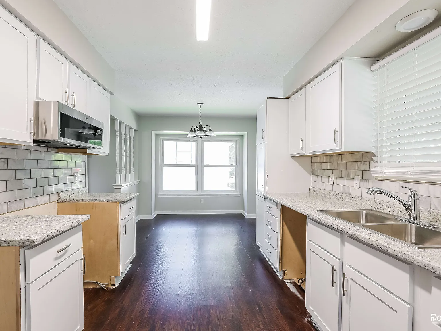 3 bed, 2.0 bath, 1628 sqft, $1,975 — Photo 3