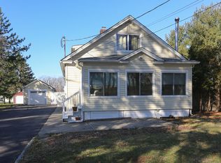 155 Rock Rd W, Green Brook, NJ 08812