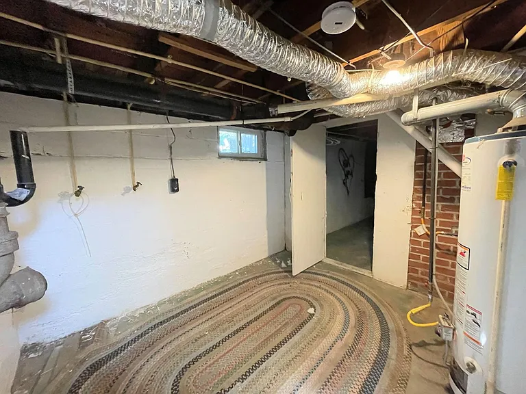 121 W 7th Ave — Photo 11