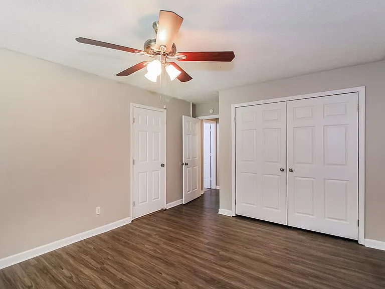 9227 Chestnut Lake Dr — Photo 10