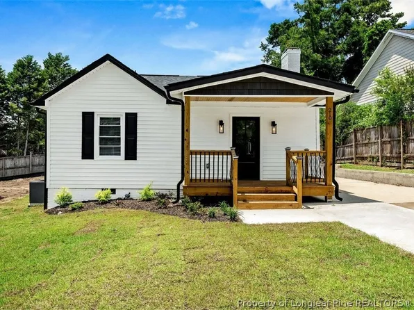 210 Blueridge Rd, Fayetteville, NC 28303