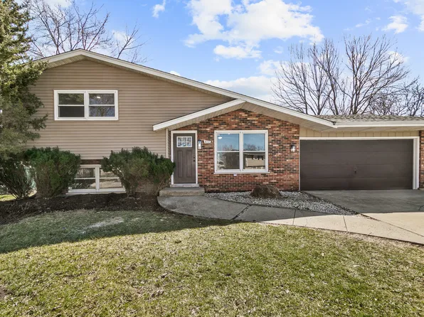 6151 Victoria Dr, Oak Forest, IL 60452