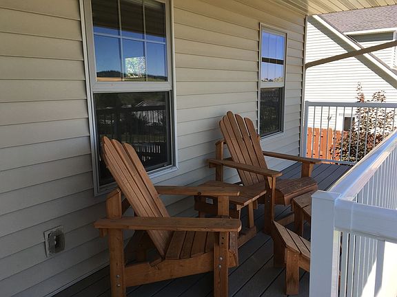 Front Porch Sittin'