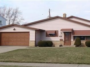 14414 Park Dr, Brookpark, OH