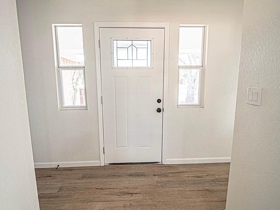 4th image of 2800 Sand Hill Cir