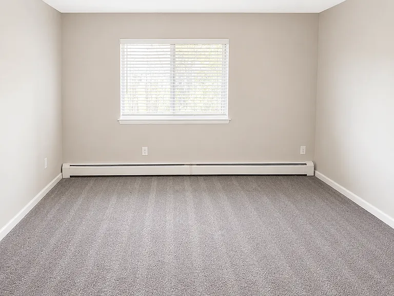 Country Manor Apartment Homes — Photo 12