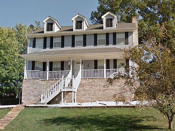 2nd image of 1441 Buxton Dr