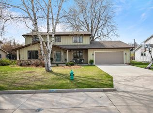 1305 Montclaire Ct, Appleton, WI 54915