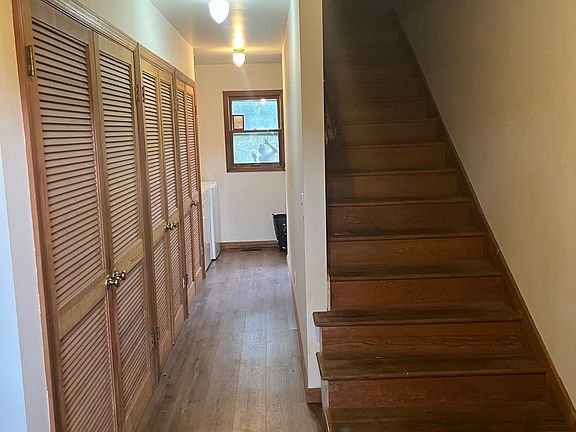 4th image of 565 Sheridan Rd