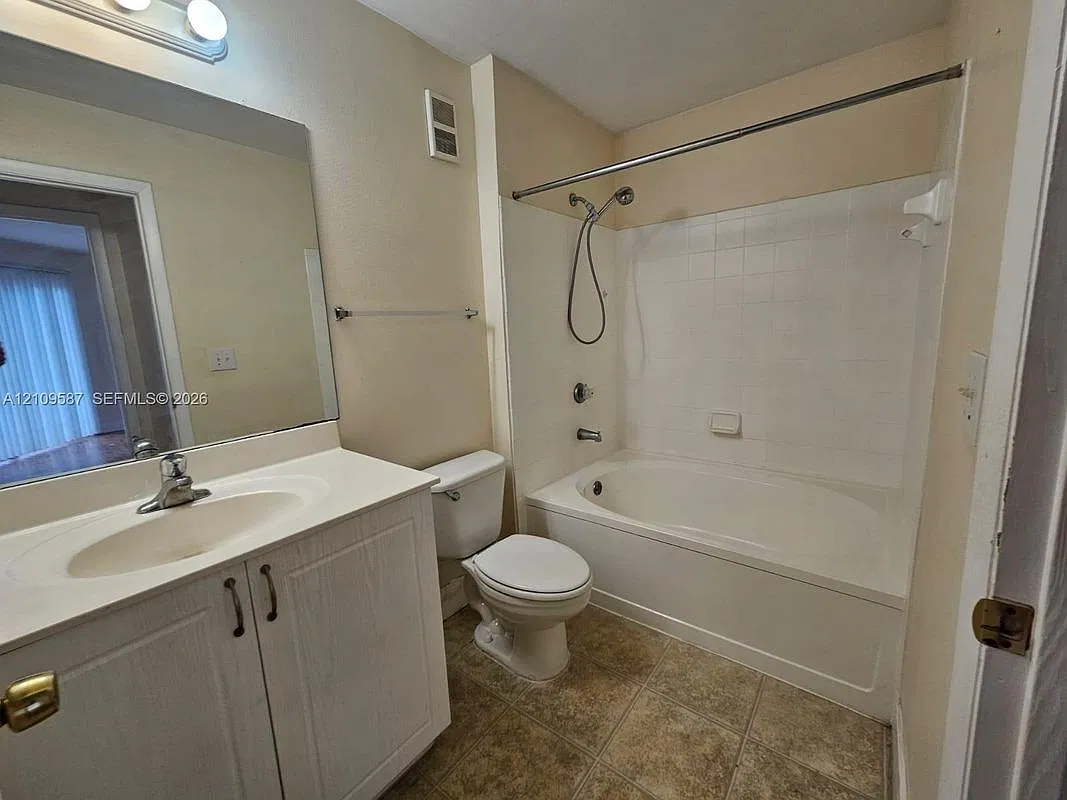 1 bed, 1.0 bath, 545 sqft, $1,600 — Photo 3