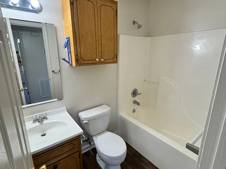 910 Pleasant Dr #1A-1B-2B — Photo 11