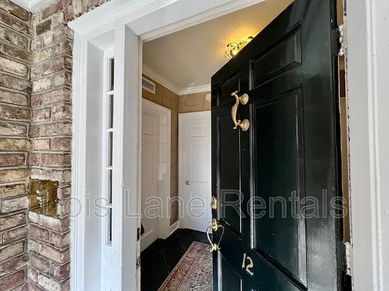 12 Wentworth St #B — Photo 11