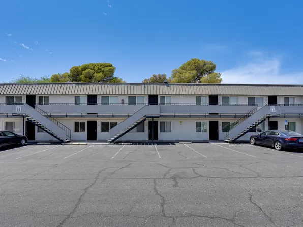 Red Rock Cove Apartments