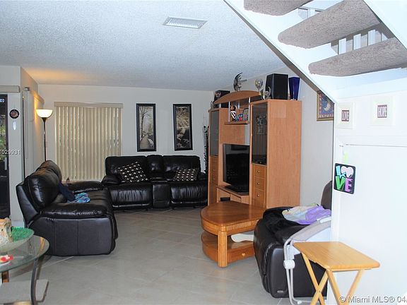 4th image of 2653 NW 42nd Ave #1221E