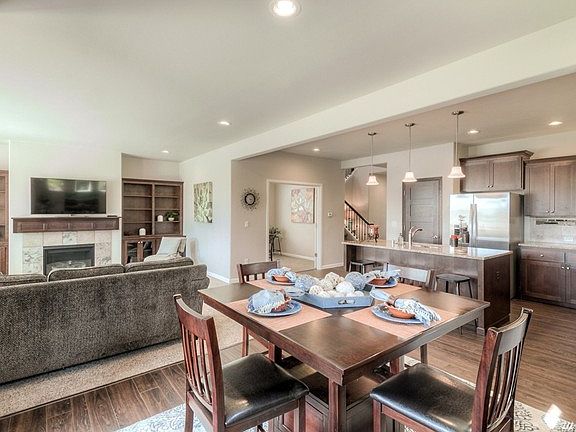 4th image of 4748 Waxwing Ct NE