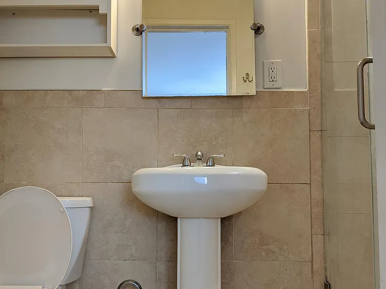 2310 S Bentley Ave #1 — Photo 15