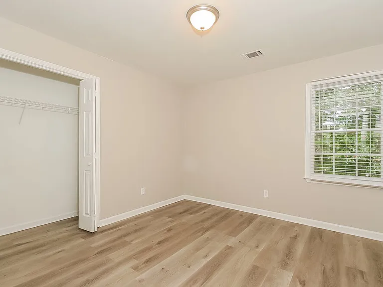 492 Ivey Ct SE — Photo 12