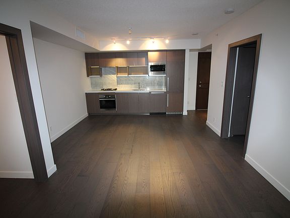 2nd image of 68 Smithe St #1707