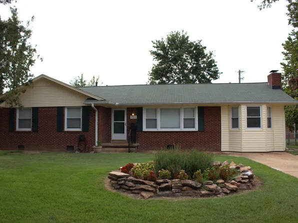 7295 Sheila St, Millington, TN 38053