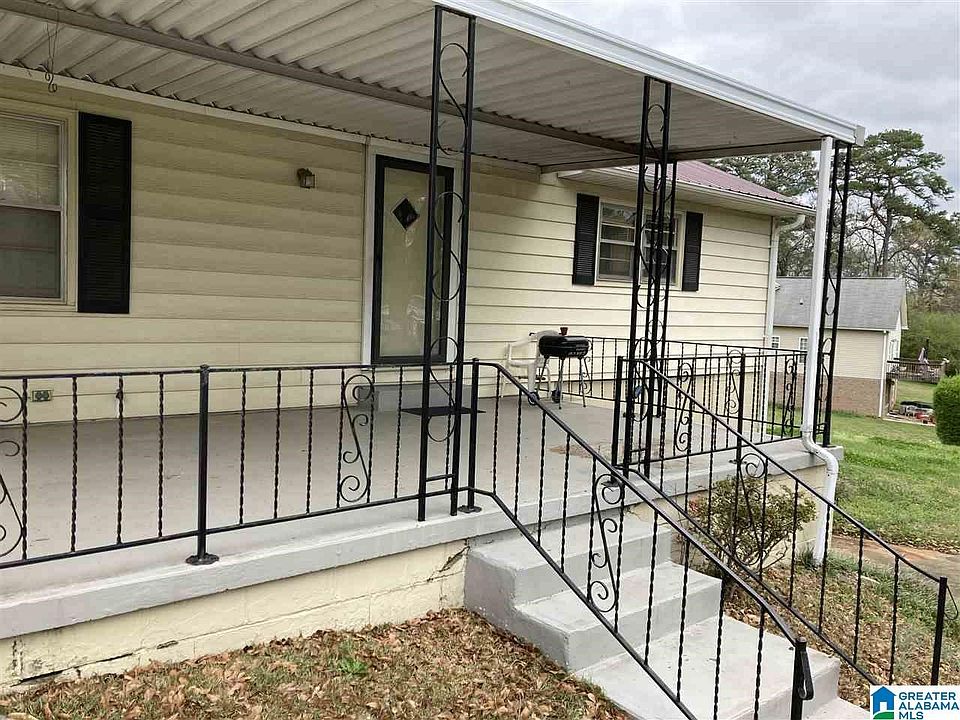 2nd image of 1037 1st Ave