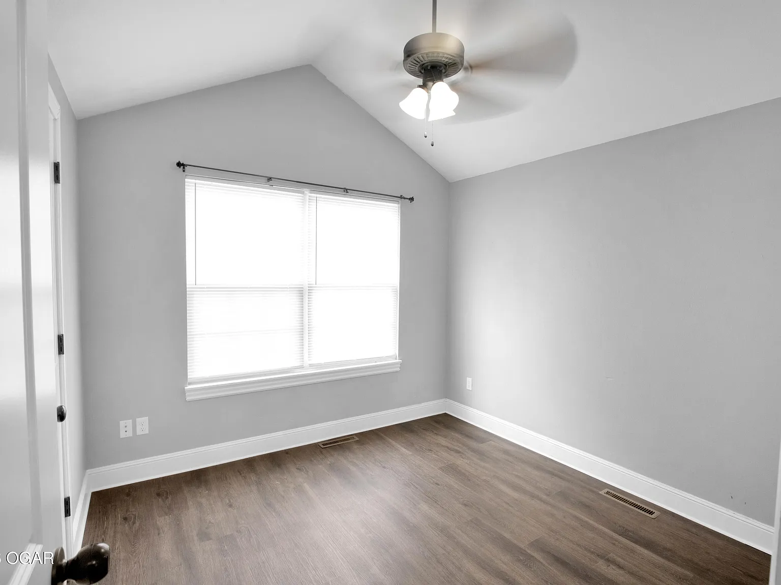 3 bed, 2.0 bath, 1317 sqft, $1,500 — Photo 1