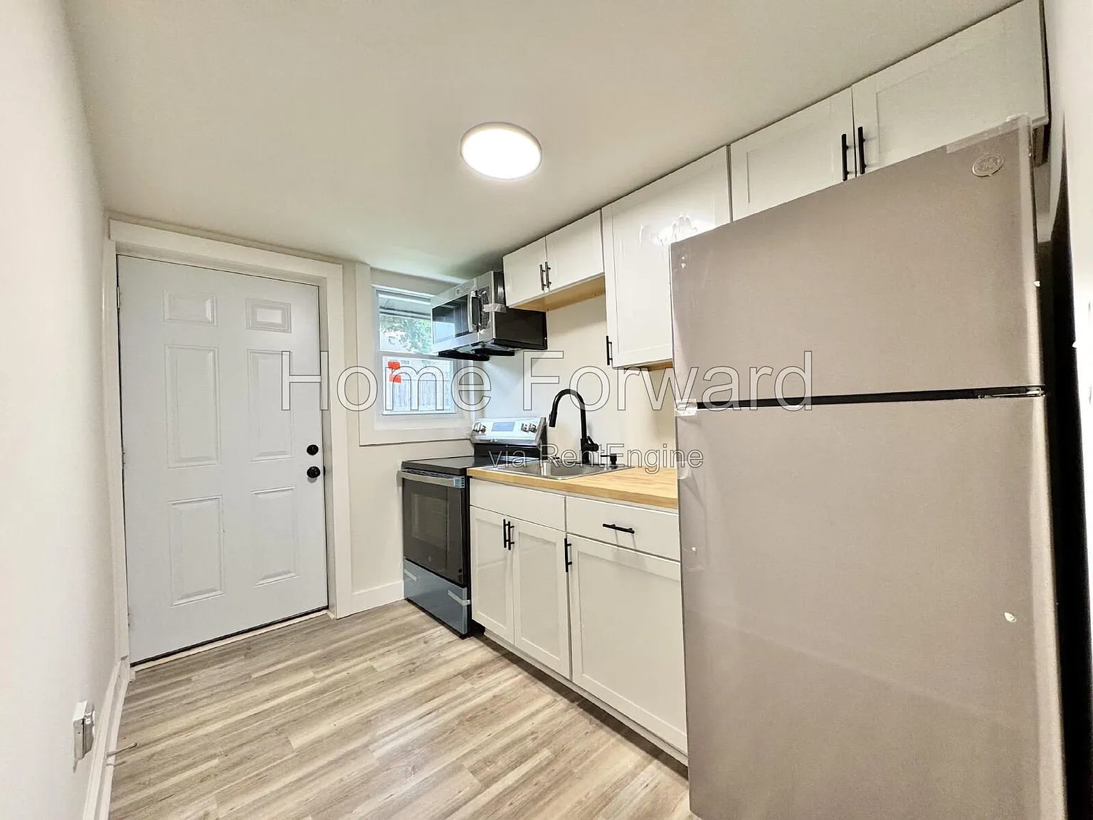 254 Willard St — Photo 3