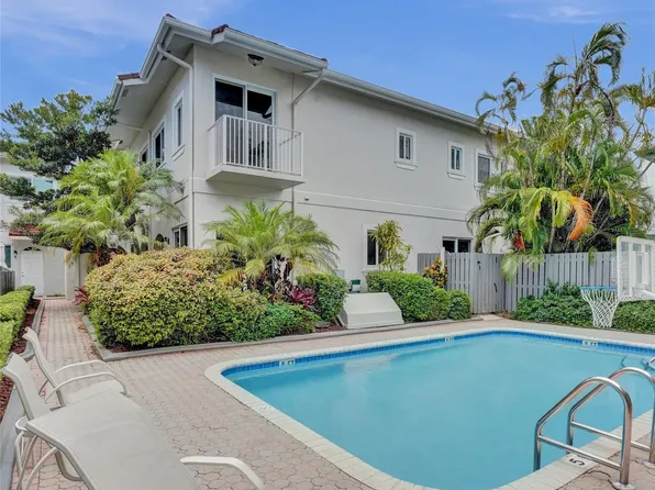 1744 NE 9th Street, Fort Lauderdale, FL 33304