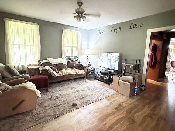 5th image of 73 Lake St