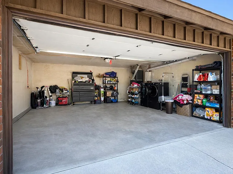 11493 Lev Ave — Photo 28