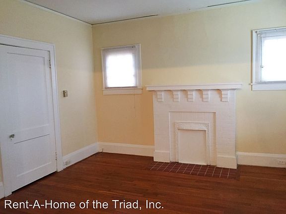 5th image of 1106 Lexington Ave