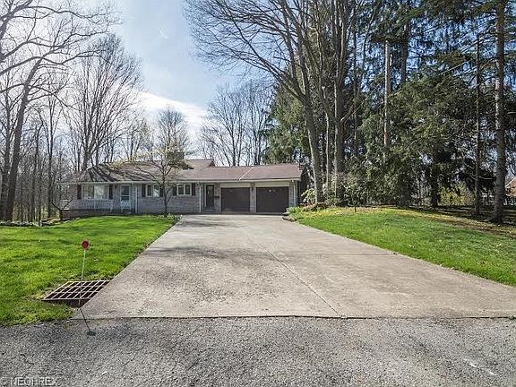 2nd image of 94 Manor Dr