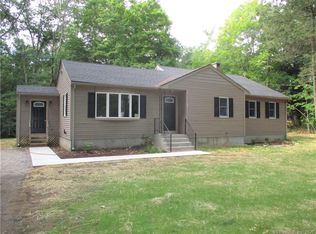 585 Five Mile River Rd, Putnam, CT 06260