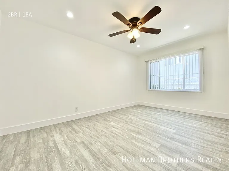 115 S Carondelet St #6 — Photo 10