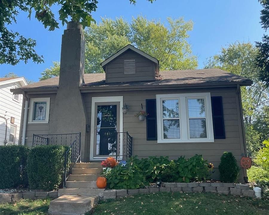 1st image of 444 Magnolia Ave