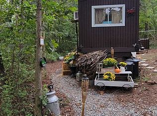 Forest Rd, Falling Waters, WV 25419