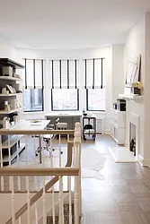 Rented by La Seven Inc.