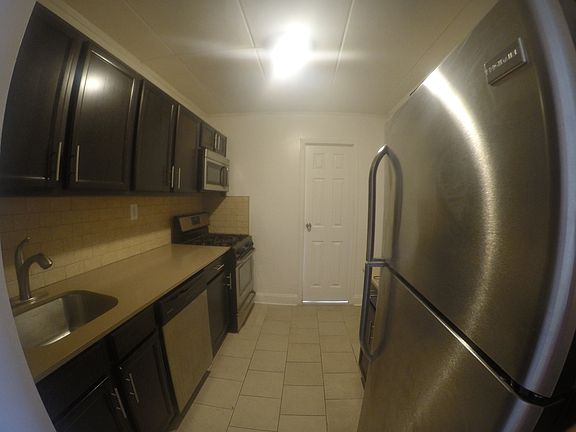 5th image of 30 Park Ave APT 2J