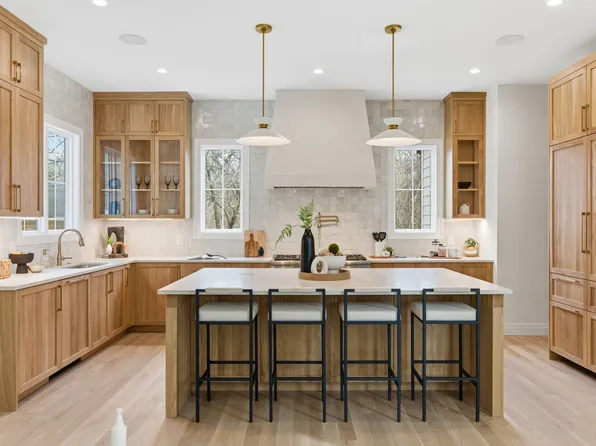 1107 Lipscomb Dr, Nashville, TN 37204