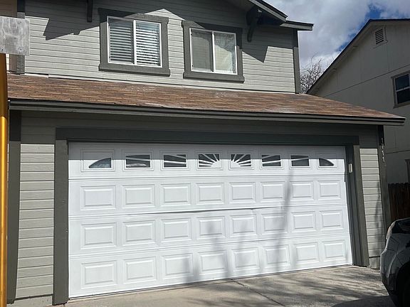 2nd image of 1711 Round Mountain Cir