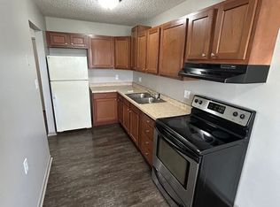 406 4th St SE #2A, State Center, IA 50247