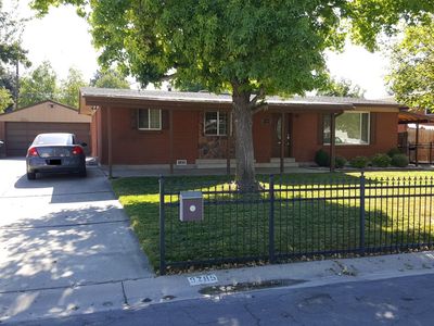 9285 S Sneddon Dr, Sandy, UT, 84070