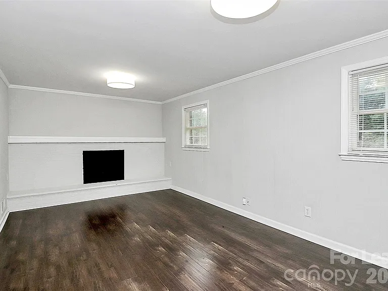 6133 Colchester Pl — Photo 10